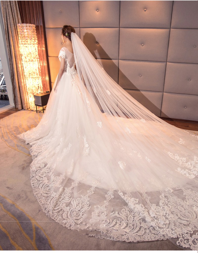 Full Applique Cathedral Veils Long Wedding Veils Beads 3 Meters Two Layers Luxury Dubai Arabic Bridal Veil Bridal Accessories