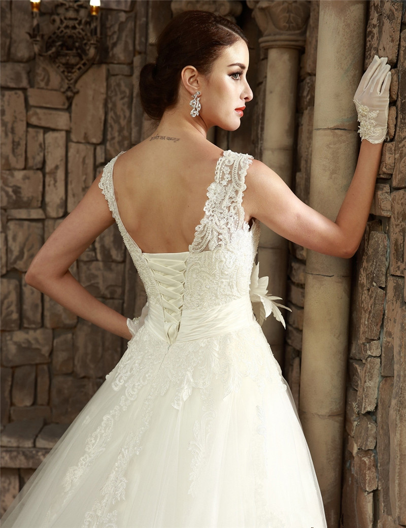 2017 Elegant V-Neck Backless Appliques Ball Gown Wedding Dresses with Beading Tulle Plus Size Bridal Gowns Vestido De Novia BW02