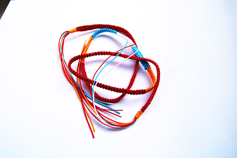 Pure manual weaving colorful square knot "around the wrist for 3 ming-xing zhou in same Hand catenary