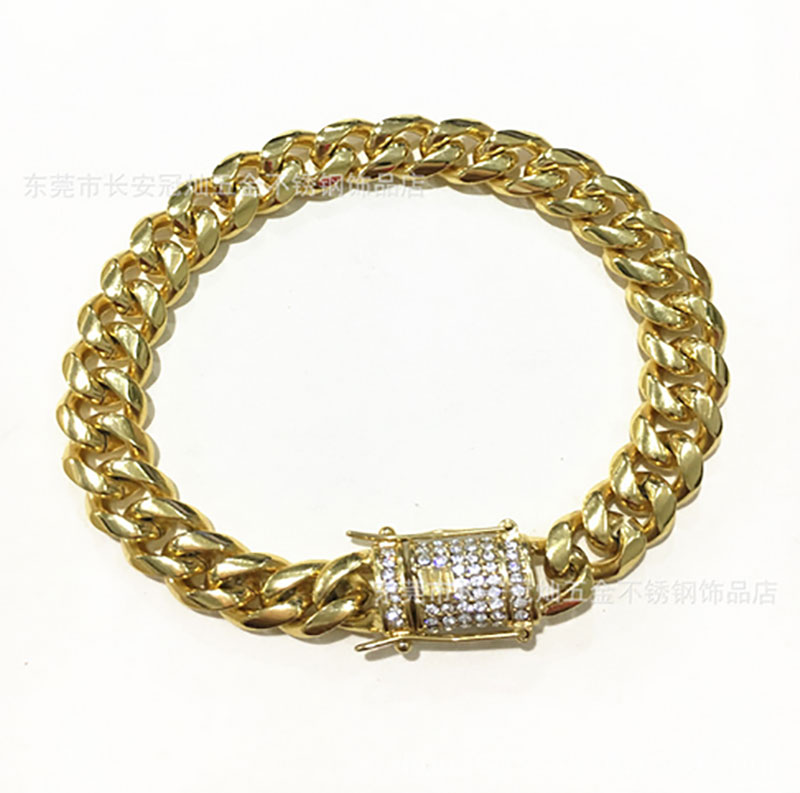 Mens Bracelets 18k Gold Plated Hip hop Cuban Gold Bangle 10mm 8 inch Dimond Button Chain
Mens Bracelets 18k Gold Plated Hip hop Cuban Gold Bangle 10mm 8 inch Dimond Button Chain