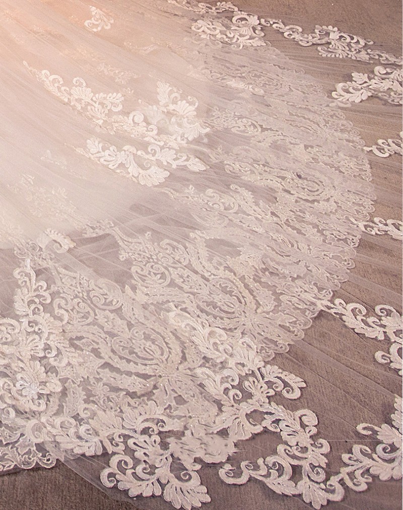 Full Applique Cathedral Veils Long Wedding Veils Beads 3 Meters Two Layers Luxury Dubai Arabic Bridal Veil Bridal Accessories