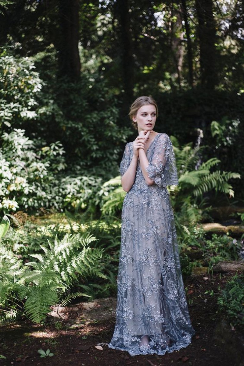 A Line Evening Dresses Blue Appliques Sequins Tulle Floor Length Celebrity Dress Deep V Neckling Back Formal Prom Gowns