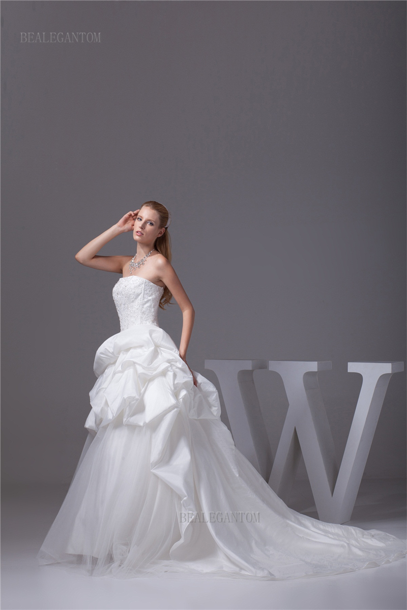 white sweetheart lace ball gown wedding dresses organza appliques beaded cheap lace up plus size bridal gowns bm48