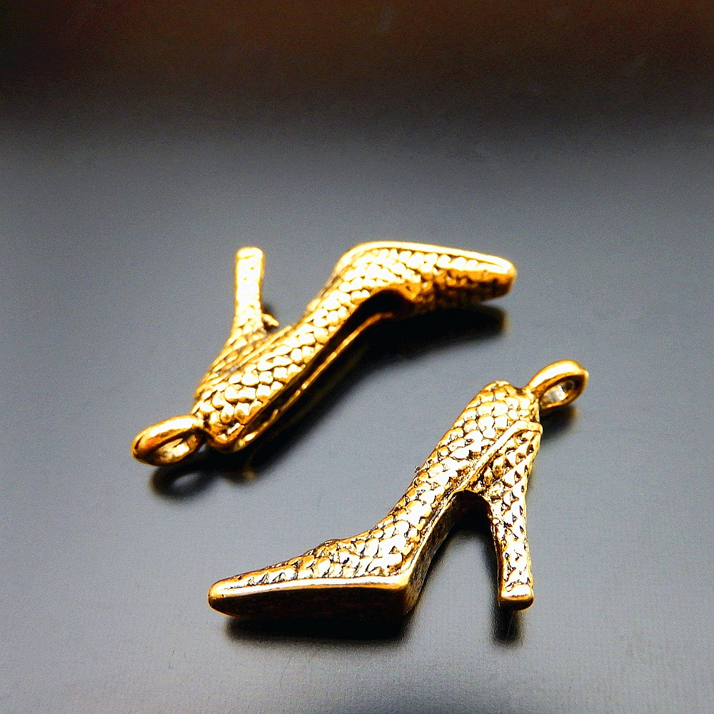Wholesale-20pcs/pack Gold High-heel Shoes Charms Vintage Women Necklace Pendant 23*14*4mm Jewelry Bracelet Accessories Fine Handmade 51173