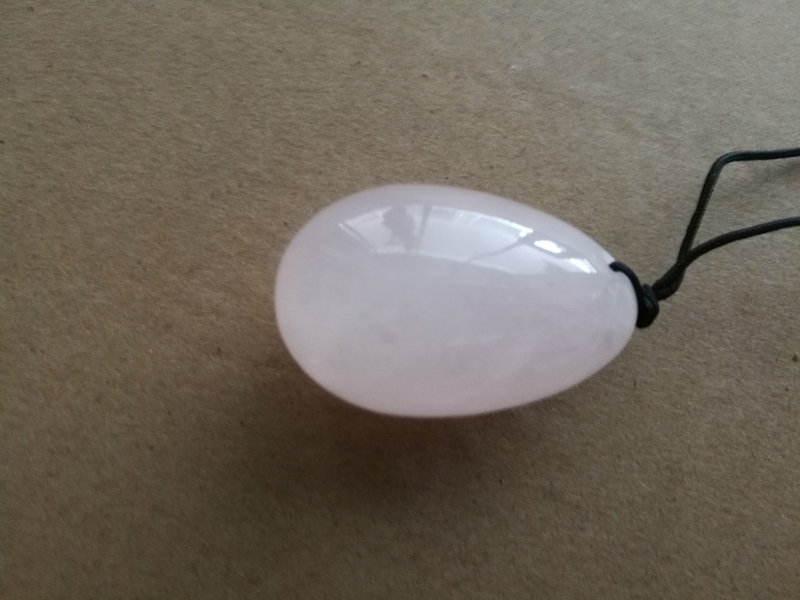 Drilled Jade Egg Natural Rose Quartz Yoni Egg Crystal Sphere For Kegel Exercise Pelvic Floor Muscle Vaginal Exercise