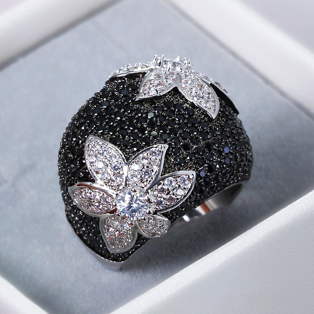 Black flower ring Jewelry Jet CZ Stones Color in Gold And Black 2 Tone color Large rings for women
Black flower ring Jewelry Jet CZ Stones Color in Gold And Black 2 Tone color Large rings for women
