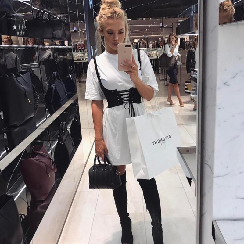 2017 Vintage Lace Up Denim Wide Corset Belt Top Bandage Womens Waist Belt New Shape-Making Midriff-Cinchers Black Femme Belts Crop Top
2017 Vintage Lace Up Denim Wide Corset Belt Top Bandage Womens Waist Belt New Shape-Making Midriff-Cinchers Black Femme Belts Crop Top