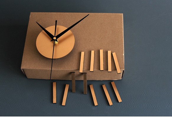 High-grade metal texture DIY hanging watch fashion creative combination clock self-adhesive clock earth Hao gold diy bell