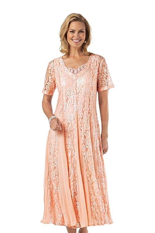 Elegant Tea Length Lace Mother Of The Bride Dresses Scoop Neck Wedding Guest Dress With Short Sleeves A-Line Plus Size Formal Gowns