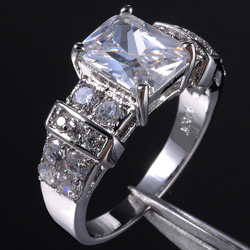 2017 New Arrival Cool Desgin Luxury Jewelry 10KT White Gold Filled White Topaz CZ Diamond Gemstones Princess Wedding Band Ring Gift Size5-11