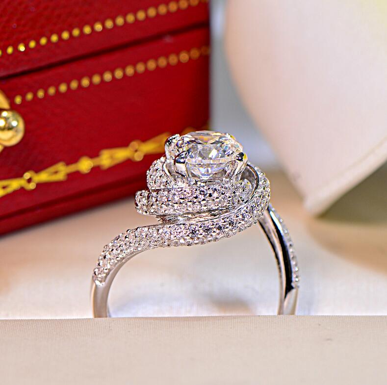 Gorgeous line Wide ring Women Brand Luxury 925 Sterling silver 3CT CZ Diamond gemstone rings Jewelry Cocktail Wedding Band Ring for Women
Gorgeous line Wide ring Women Brand Luxury 925 Sterling silver 3CT CZ Diamond gemstone rings Jewelry Cocktail Wedding Band Ring for Women