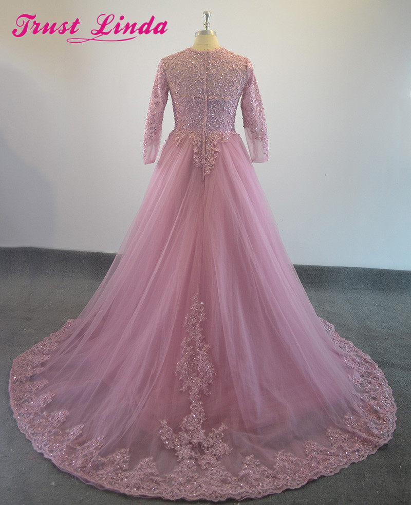 New Design Beads Crystal Lace Appliques Evening Dress Prom Gowns Full Sleeves Formal Party Wear Plus Size Arabic Real Sample Prom Gowns, Purple
New Design Beads Crystal Lace Appliques Evening Dress Prom Gowns Full Sleeves Formal Party Wear Plus Size Arabic Real Sample Prom Gowns, Purple