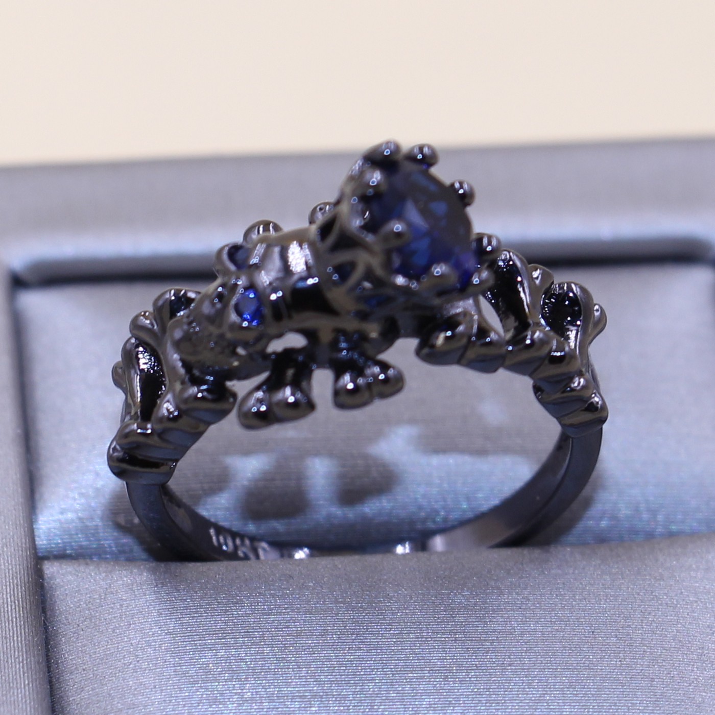 Vintage Punk Jewelry 10KT Black Gold Filled Round Cut Blue Sapphire Gemstones Simulated Diamond Party Wedding Women Skull Ring Gift Size5-11