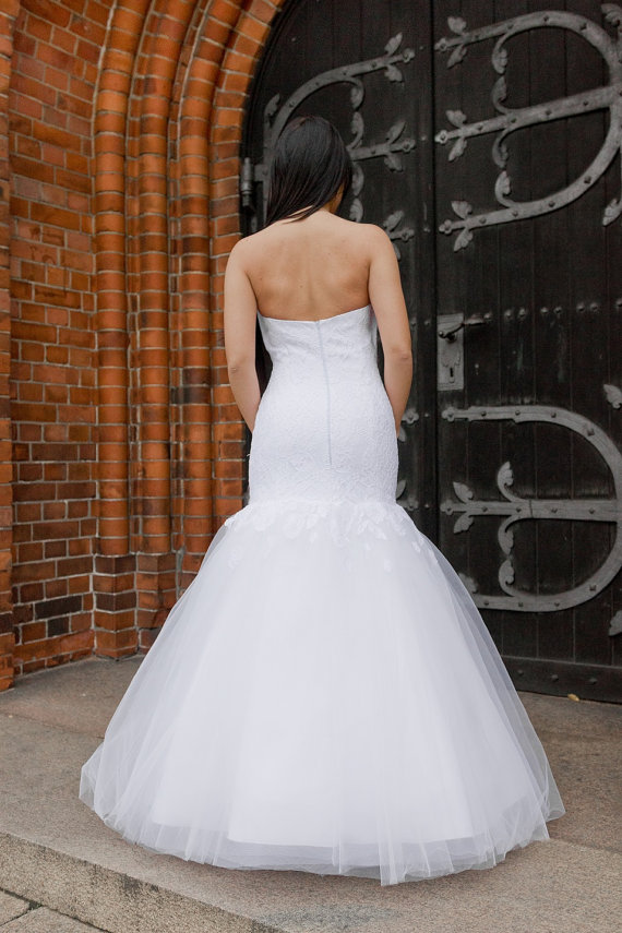 Lace Mermaid Wedding Dress with Corset and Tulle Skirt Elegant Sweetheart Floor Length White Backless Wedding Gowns