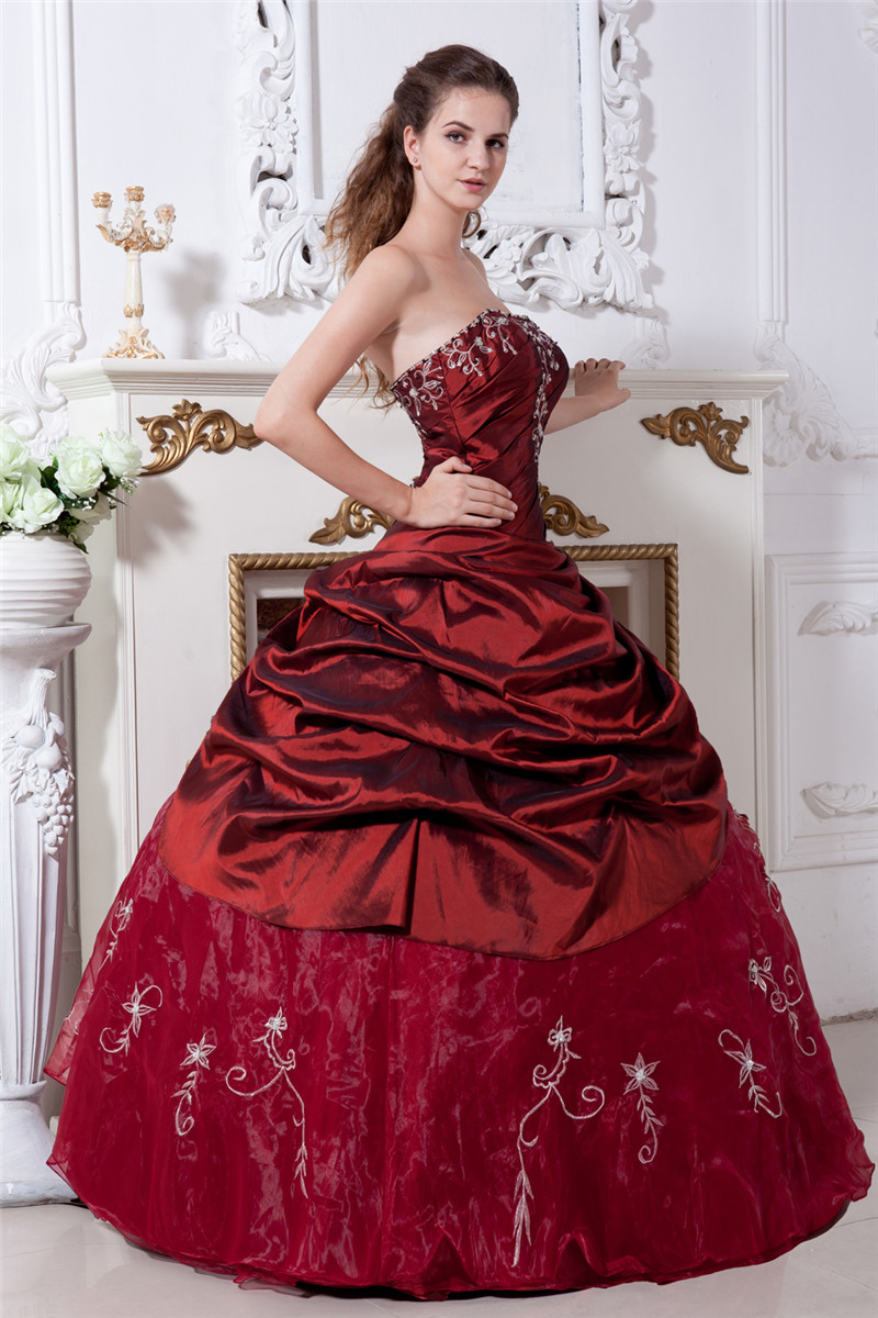 2017 Sexy Elegant Embroidery Flower Ball Gown Quinceanera Dresses with Taffeta Organza Plus Size Sweet 16 Dress Vestido Debutante Gowns BQ67