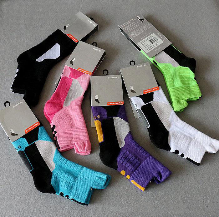 Fashion knee high elastic crew socks elite basketball football soccer sport long tube crew sock terry towel socks for men women dressing, Black
Fashion knee high elastic crew socks elite basketball football soccer sport long tube crew sock terry towel socks for men women dressing, Black