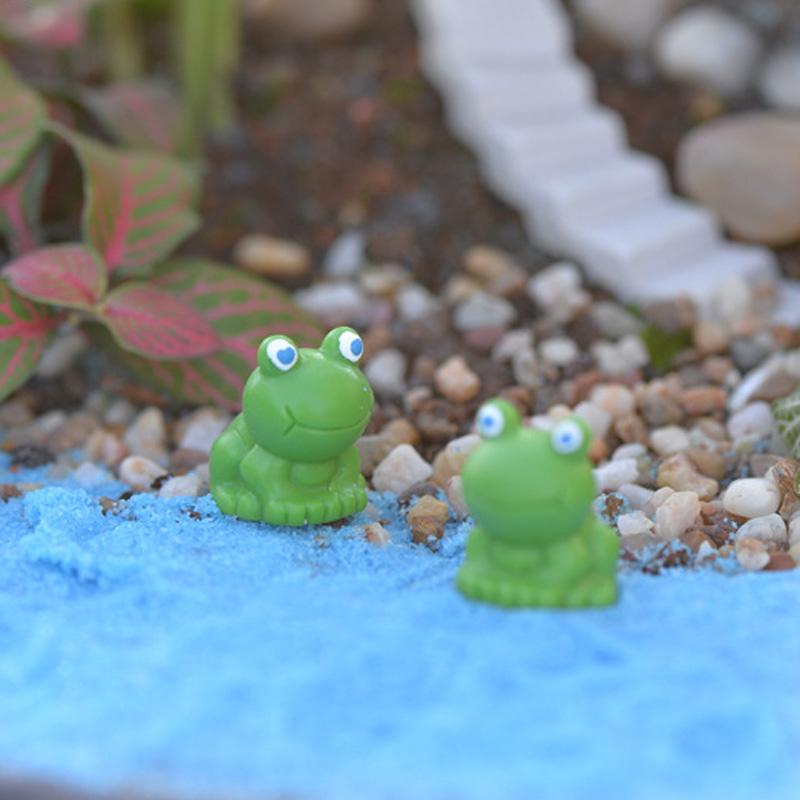 10pcs mini Blue eyes frog terrarium figurines fairy garden miniatures miniaturas para mini jardins resin craft bonsai home decor9595874