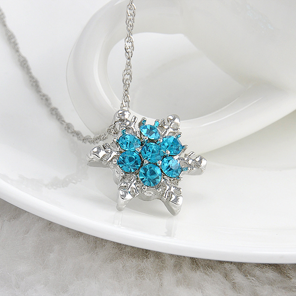 Wholesale- Charm Vintage Lady Necklace Women Snowflake Flower Shape Blue Zircon Silver-plated Pendants Necklaces Fashion Jewelry