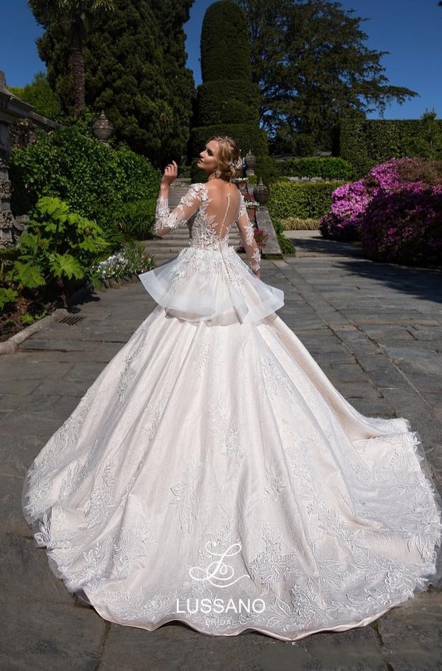 Modest A Line Wedding Dresses Vintage Long Sleeves Illusion V-neck Lace Appliques Bridal Gowns Ruffles Waist vestidos de novia