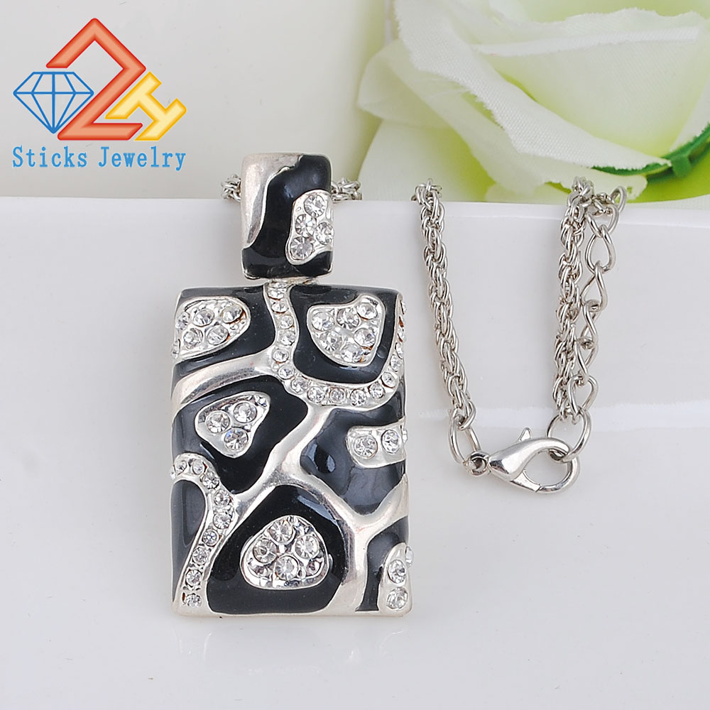 Sticks Jewelry Brand Trendy Necklace Zinc Alloy White K Plate Enamel Rhinestone Charm Necklace for Women
Sticks Jewelry Brand Trendy Necklace Zinc Alloy White K Plate Enamel Rhinestone Charm Necklace for Women