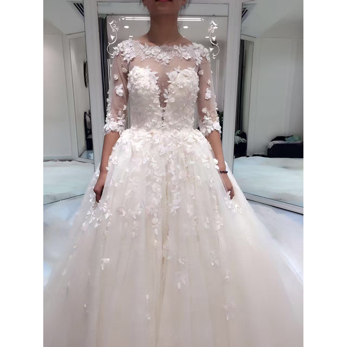 Vintage Wedding Dresses Bridal Gowns Berta Lace Beaded Sheer Neck 3 4 Sleeve 3D Floral Applique Flowers Chapel Train Wedding Gown