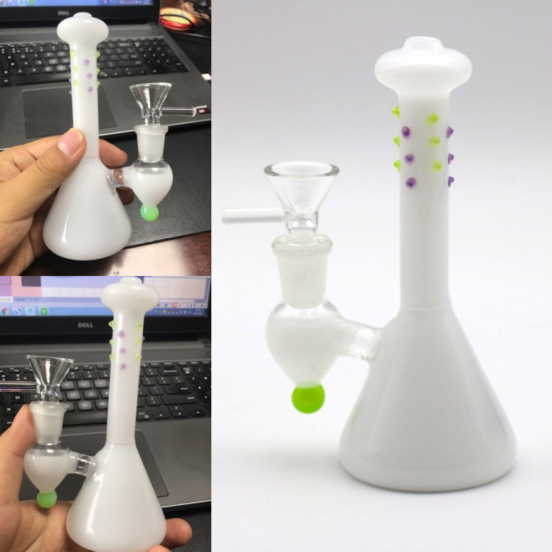 White Mini Glass Bongs With Bowl Cheap Smoking Pipes 15cm Tall Joint Size 14.4 mm Perclator Handheld Oil Rigs Glass Bongs
White Mini Glass Bongs With Bowl Cheap Smoking Pipes 15cm Tall Joint Size 14.4 mm Perclator Handheld Oil Rigs Glass Bongs