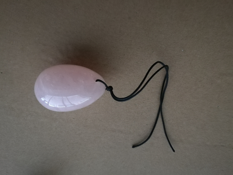 20pcs/lot Drilled Jade Egg Natural Rose Quartz Yoni Egg For Kegel Exercise Pelvic Floor Muscle Vaginal Exercise With Pouch