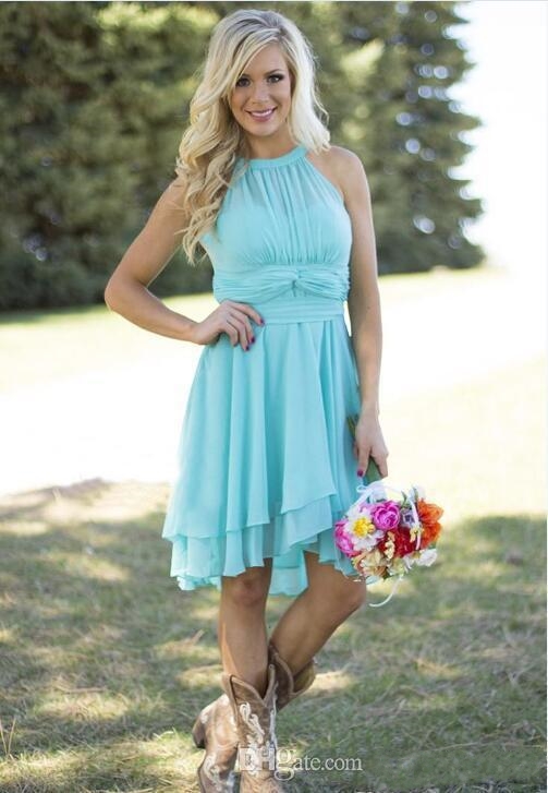 New Modest Short Bridesmaid Dresses Light Sky Blue Halter Neck Knee Length Ruffle Chiffon Plus Size Country Wedding Party Dresses