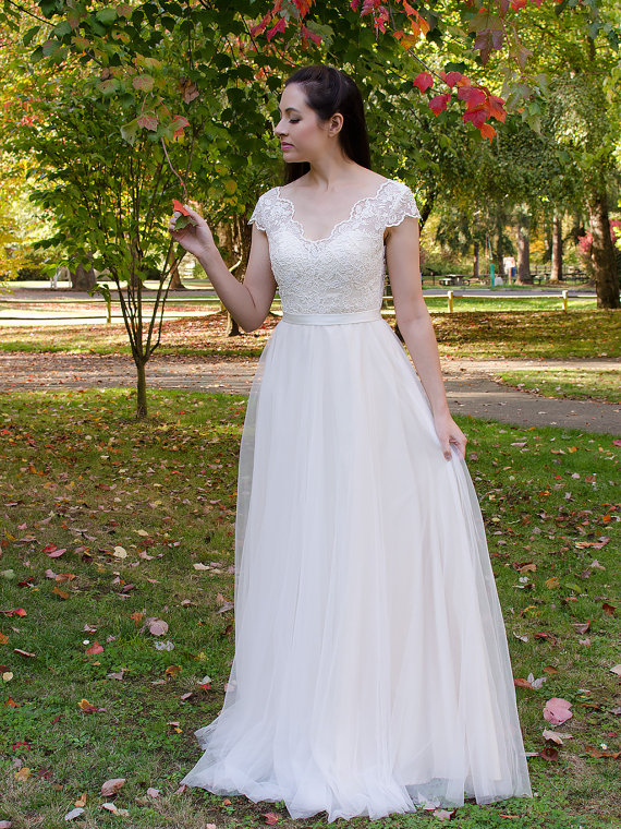 Fairy Wedding Dresses Ivory Soft Tulle Lace Bridal Gowns Zipper Back Sweep Train Long Wedding Dresses Garden Style, Pink
Fairy Wedding Dresses Ivory Soft Tulle Lace Bridal Gowns Zipper Back Sweep Train Long Wedding Dresses Garden Style, Pink