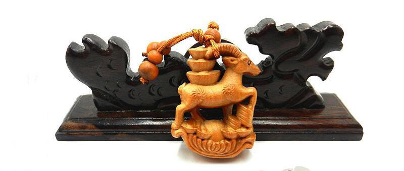 500pcs Bag Parts Chinese Style 3D Wooden Carving artwork Chinese zodiac Charms Keychain Fashion Backpack Chain Pendant