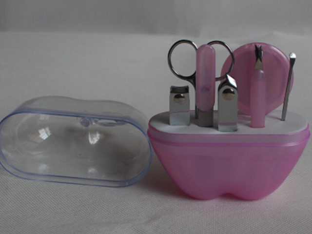 50sets/lot Fast Shipping 1 set 9pcs Nail Manicure Set Tools Clipper Kit Nail Care Set Pedicure Scissor Tweezer Knife Ear pick