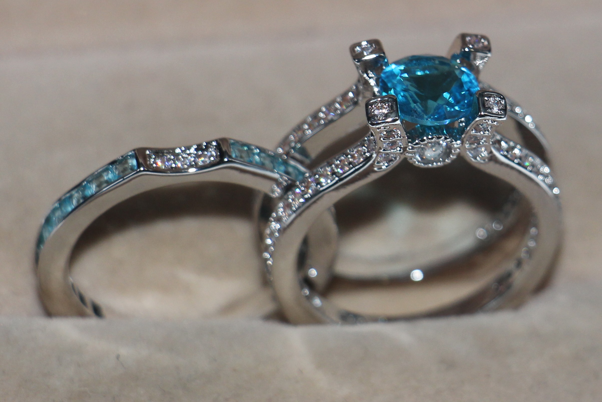 choucong Fashion Jewelry Sterg Sier Aquamarine Gemstones Round Cut Birthstone Wedding Women Engagement Bridal Finger Ring Set Gift