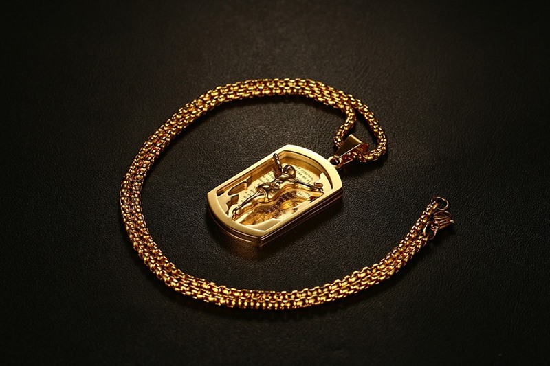 Jesus Necklace Pendant Spanish Bible Gold Plated Stainless Steel Men Jewelry PN-655