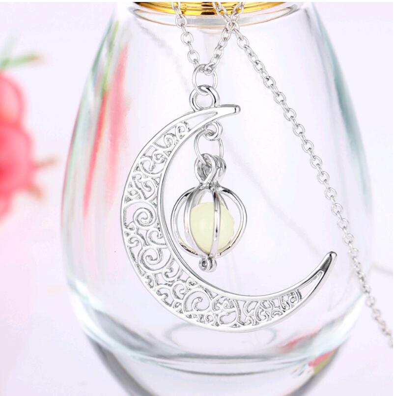 Glow Dark Stone Moon Pumpkin Cage Pendant Necklaces Halloween Hot Trends Luminous Beads Squash Necklace Christmas Jewelry for Men Women
