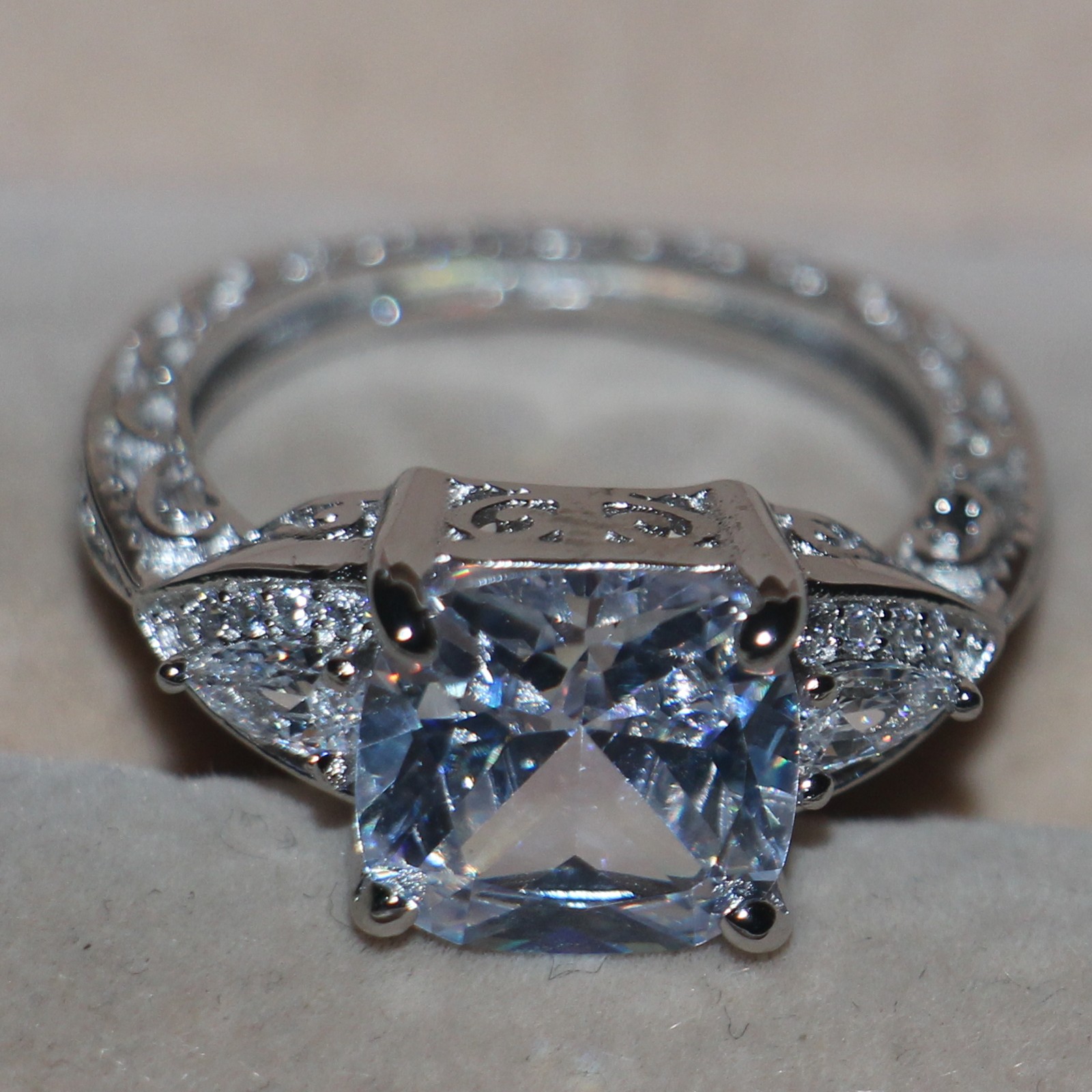 Victoria Wieck Luxury Jewelry Cushion Cut 925 Sterling Silver Three Stone White Topaz Simulated Diamond Wedding Women Band Ring Size 5-11
