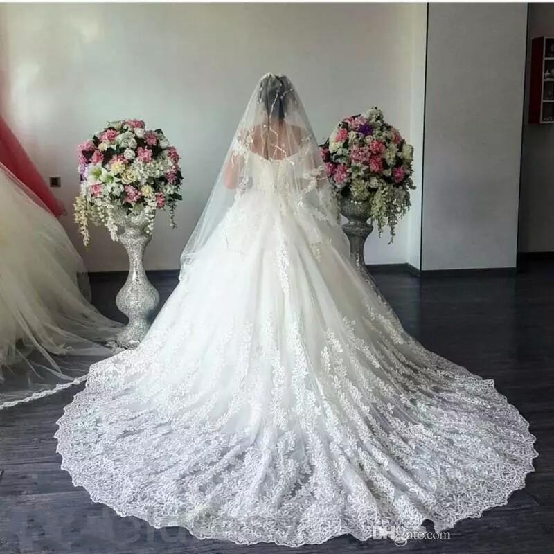 Cheap Modest Arabia Cap Sleeves Ball Gown Wedding Dresses Off Shoulder Dubai Lace Appliques Plus Size Court Train Formal Bridal Gowns