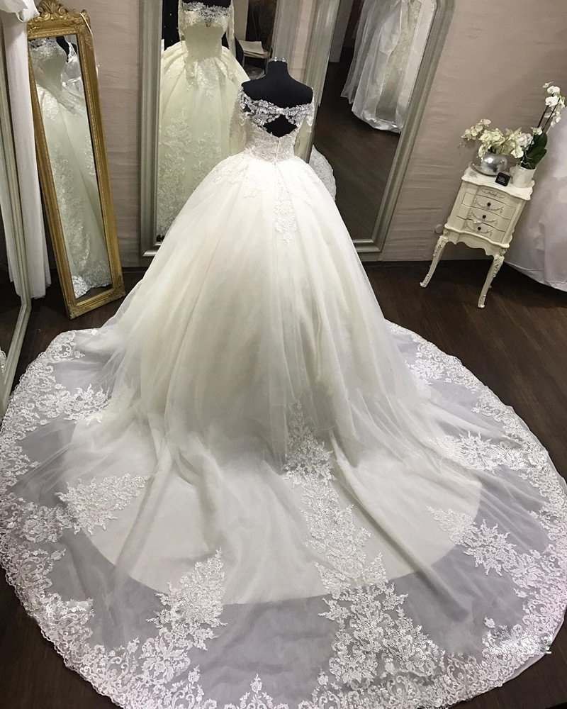 Wedding Dress Train Off the Shoulder Long Sleeves Lace Appliques Ball Gown Bridal Dresses Wedding Gowns White Ivory Custom Made