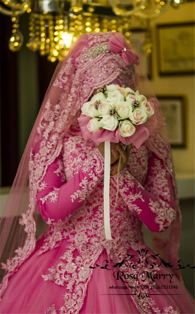 Pink Islamic Hijab Ball Gown Wedding Dresses 2020 High Neck Long Sleeves Vintage Lace Overskirt Plus Size Kaftan Abayas African Bridal Gowns