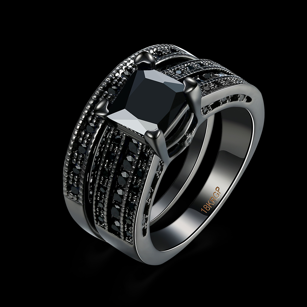 Fashion 18k Black Gold Plated Black Square Diamond Princess Cut Wedding Engagement Bridal Bands Ring Sets for Women Ladies
Fashion 18k Black Gold Plated Black Square Diamond Princess Cut Wedding Engagement Bridal Bands Ring Sets for Women Ladies