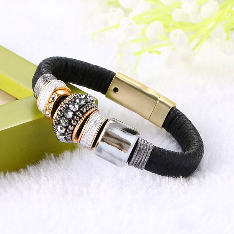 Fashion Punk Style Bracelet For Women Weaven imitation Leather Crystal Magnetic Snap Charm Bracelets free shipping
Fashion Punk Style Bracelet For Women Weaven imitation Leather Crystal Magnetic Snap Charm Bracelets free shipping