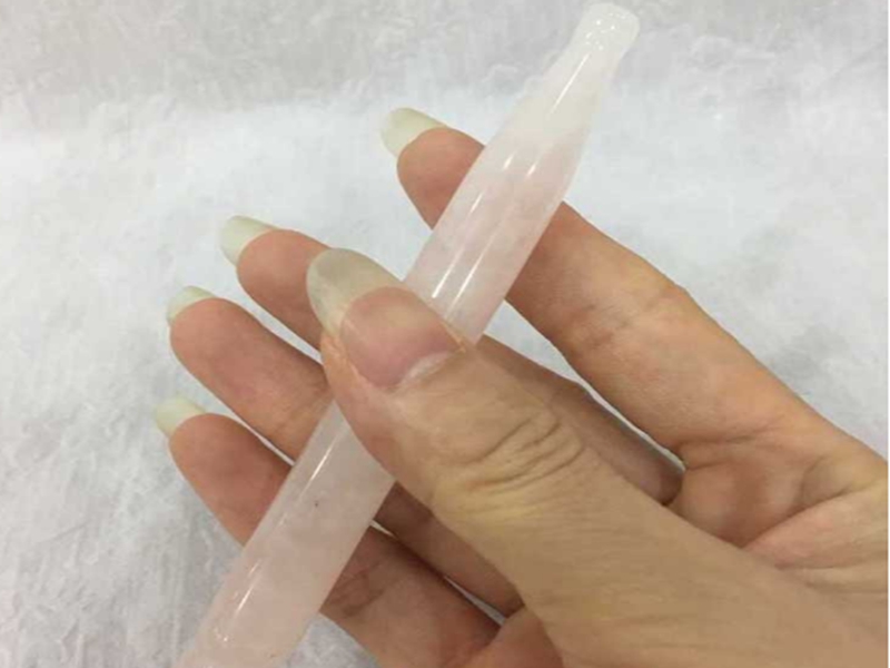 1pcs Free Shipping Natural pink quartz jade wand massage stick beauty massager For body health massager yoni wand