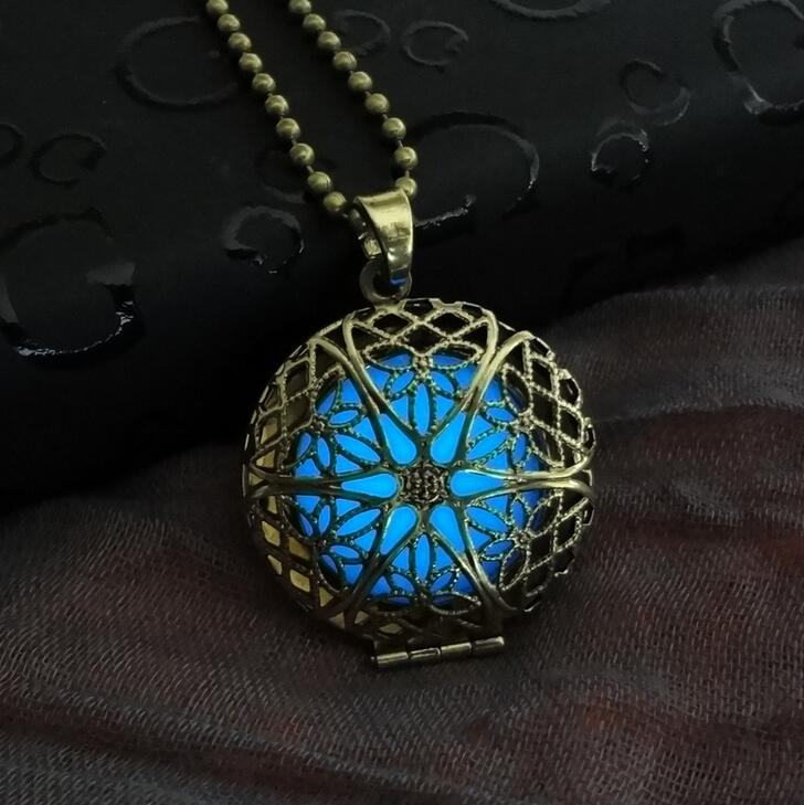 Round hollow luminous necklace can be put photo album box jewelry explosion models hot WFN145 (with chain) mix order 20 pieces a lot