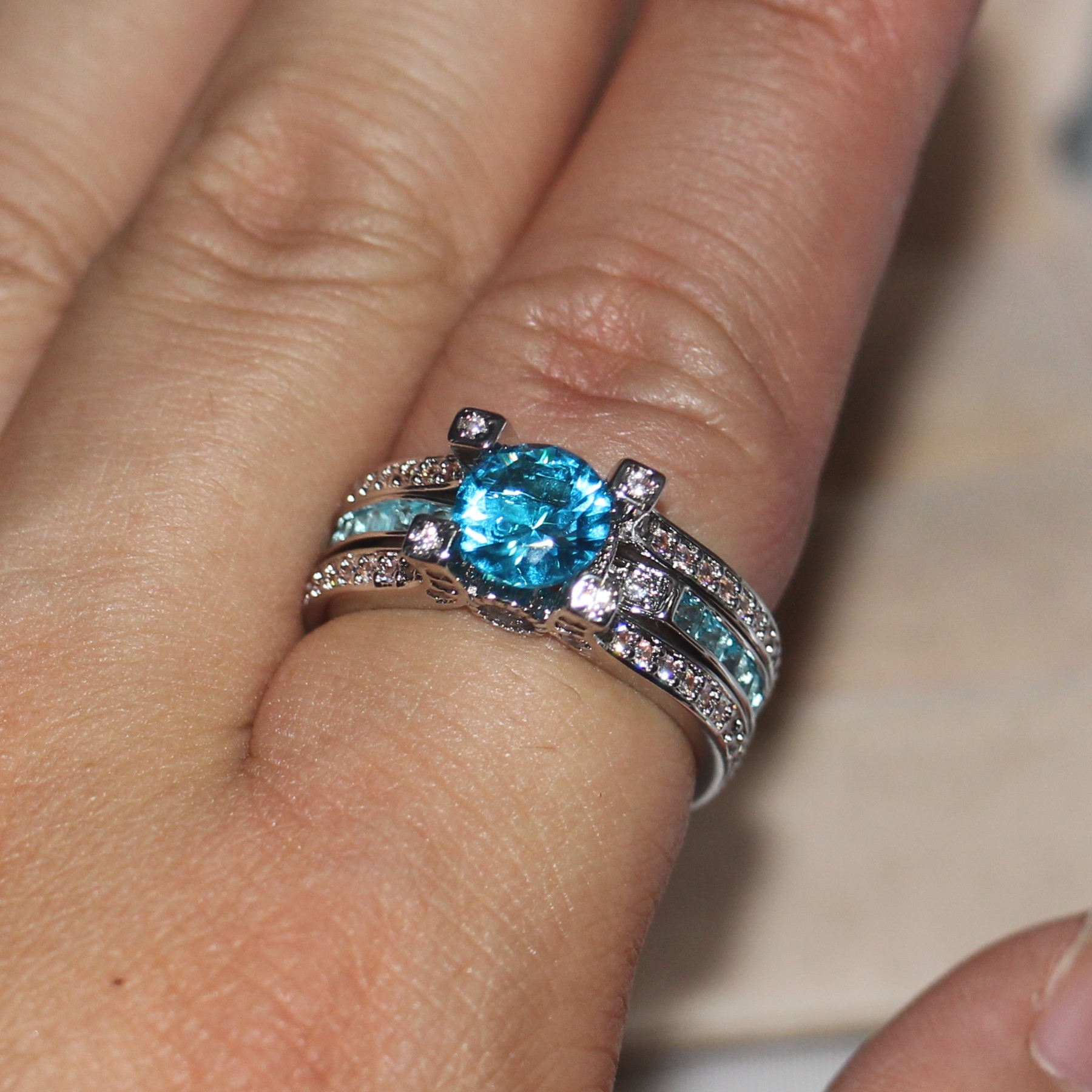 choucong Fashion Jewelry Sterg Sier Aquamarine Gemstones Round Cut Birthstone Wedding Women Engagement Bridal Finger Ring Set Gift