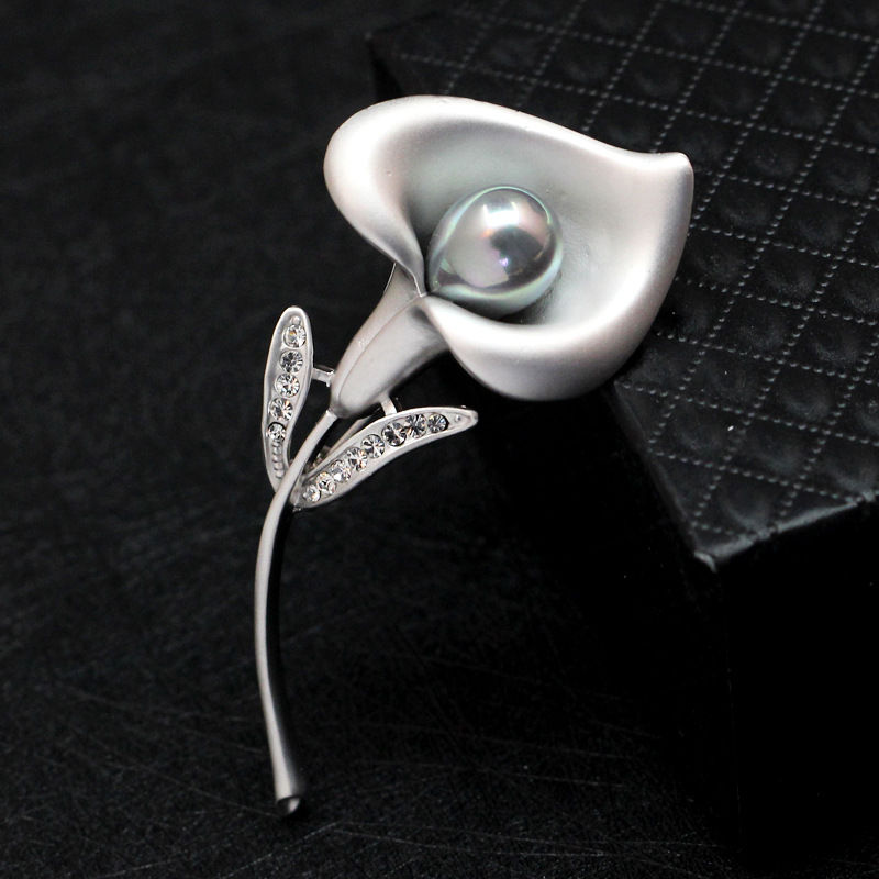 Silver Gold Trumpet Flower Brooches Pin Pearl Rhinestone Corsages Scarf Clips Bouquet Wedding Brooch hip hop jewelry drop ship
Silver Gold Trumpet Flower Brooches Pin Pearl Rhinestone Corsages Scarf Clips Bouquet Wedding Brooch hip hop jewelry drop ship