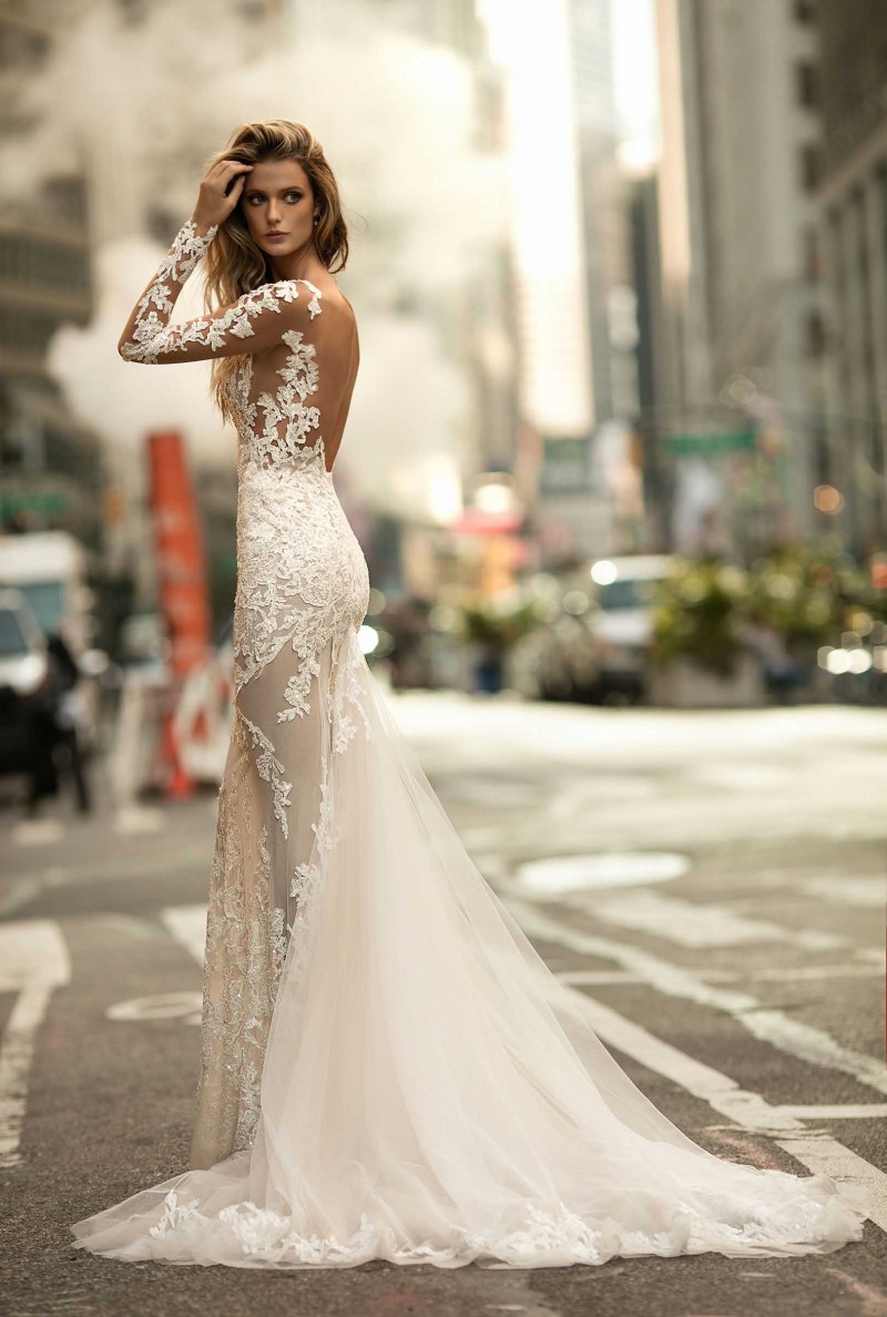 Berta Mermaid Wedding Dresses Illusion Long Sleeves Delicate Appliques Wedding Gowns Sweep Length Backless Wedding Dress