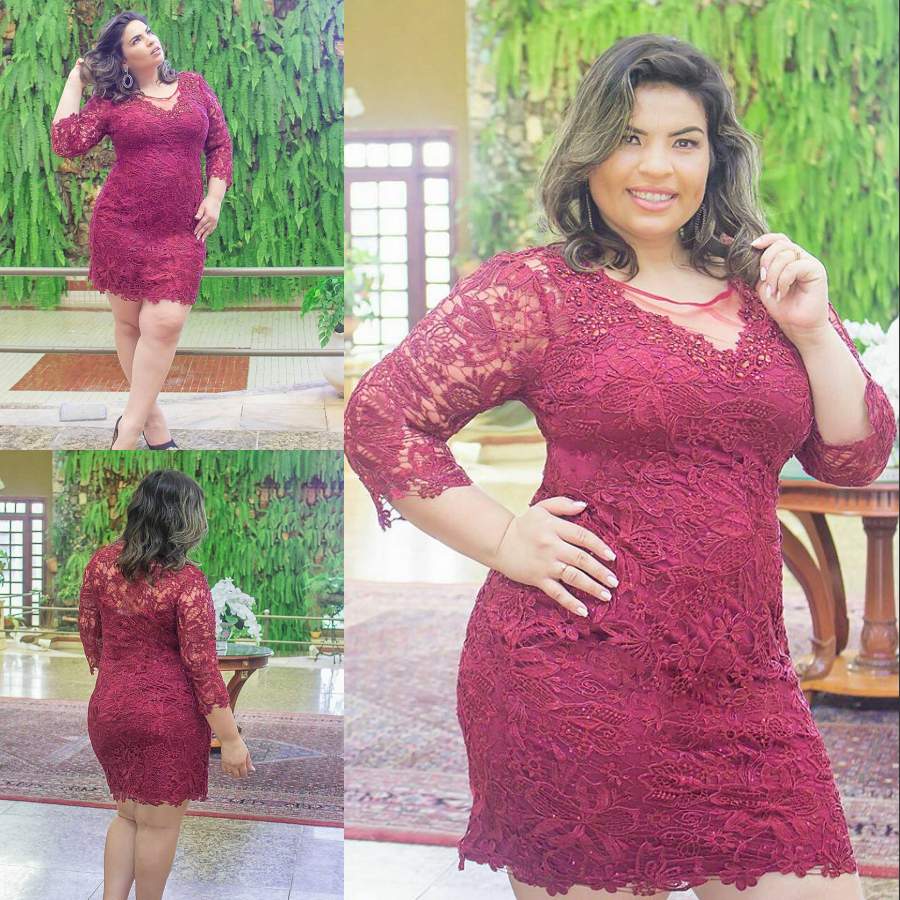 Stunning Burgundy Plus Size Short Prom Dresses Sheer Jewel Neck Lace Evening Gowns With 3/4 Long Sleeves Sheath Formal Dress, White
Stunning Burgundy Plus Size Short Prom Dresses Sheer Jewel Neck Lace Evening Gowns With 3/4 Long Sleeves Sheath Formal Dress, White