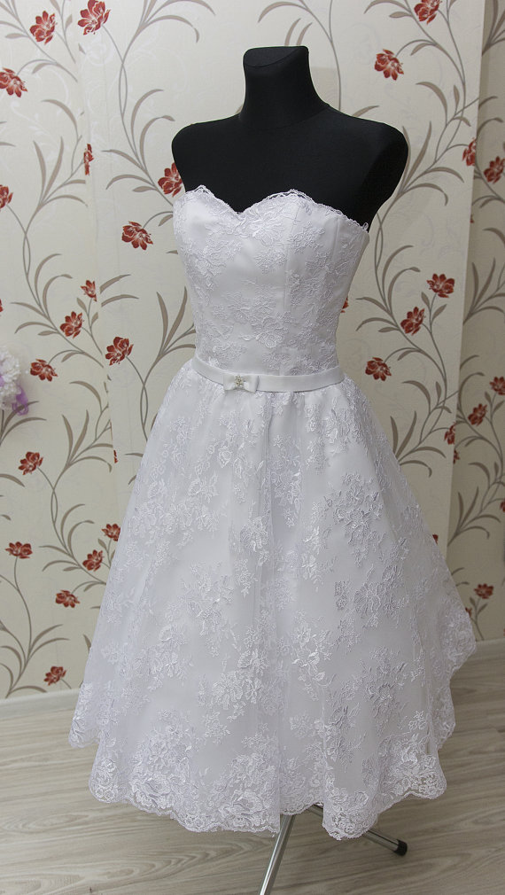 Vintage Tea Length Wedding Dress with Full Lace Skirt Satin Belt Sweetheart Real Picture Lace-up Back White Wedding Gowns
