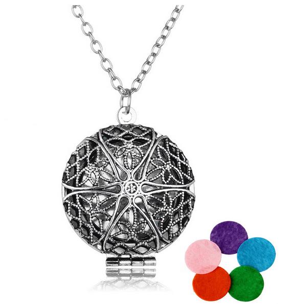 Vintage Opening Locket Pendant Necklace Copper Hollow Flowers Essential Oil Diffuser Necklaces Aromatherapy Pendants Jewelry Gift