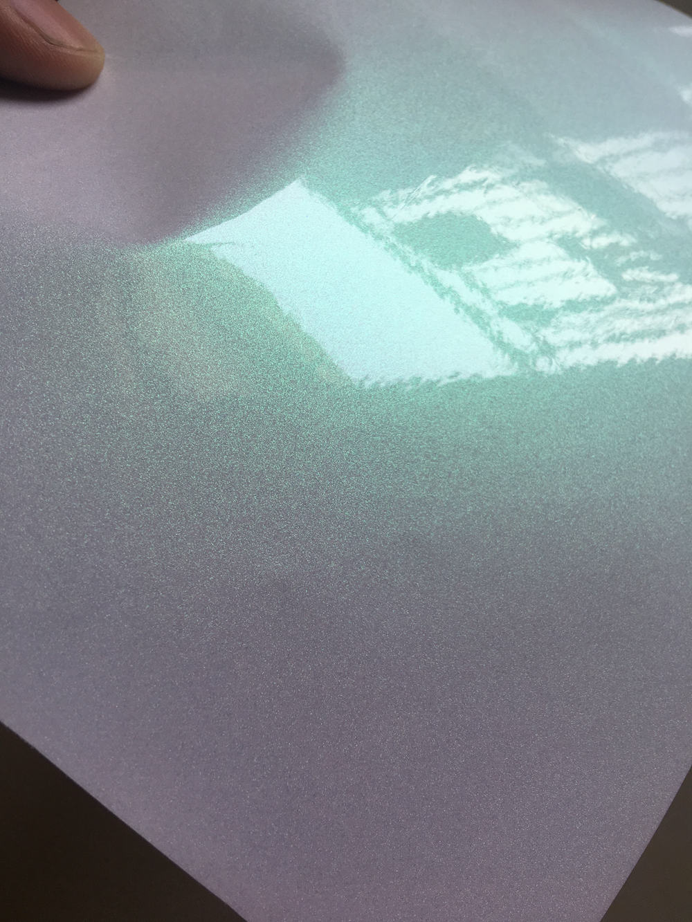 Premium Aurora White Gloss Vinyl Car Wrap Film with Bubble Free For Flip Flop Shift Union covering Film Size: 1.52*20m/Roll 5x67ft