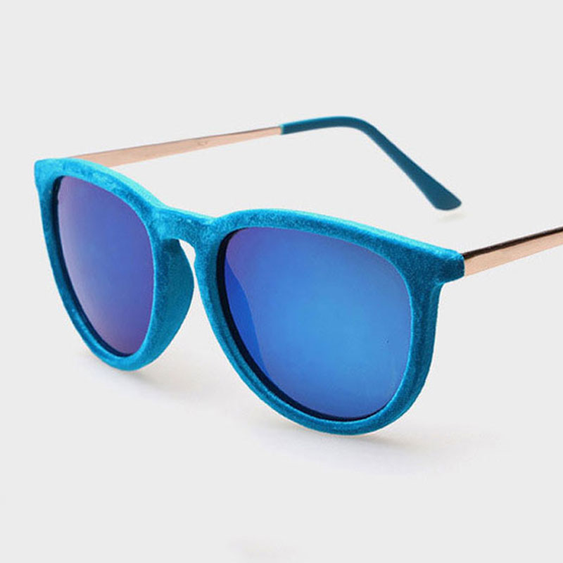 Women Fashion plush Simple Sunglasses Women Driving Retro Plush sun glasses men Brand Designer HD mirror UV400 oculos de sol feminino
Women Fashion plush Simple Sunglasses Women Driving Retro Plush sun glasses men Brand Designer HD mirror UV400 oculos de sol feminino